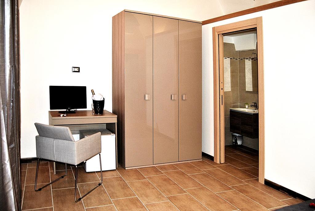 Vianova Affittacamere Giurdignano Exterior foto